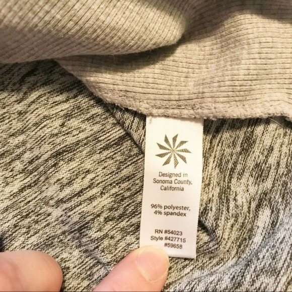 ATHLETA Batwing Robin Heather Gray Pullover Hood Sweater Sweatshirt Womens XXS - Picture 8 of 11